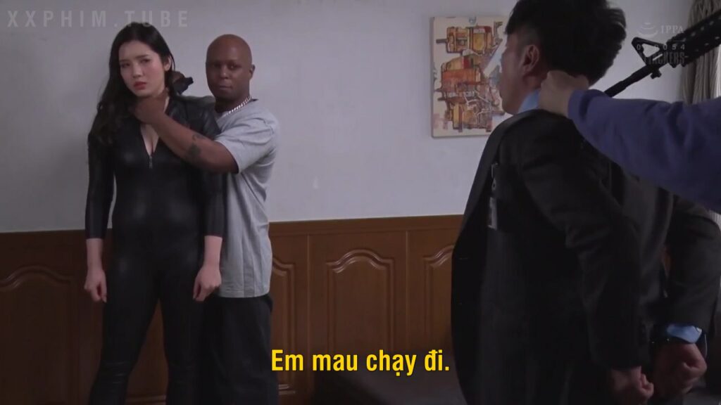 dong-nghiep-bi-bat-lam-con-tin-nu-diep-vien-hy-sinh-than-minh-va-cai-ket